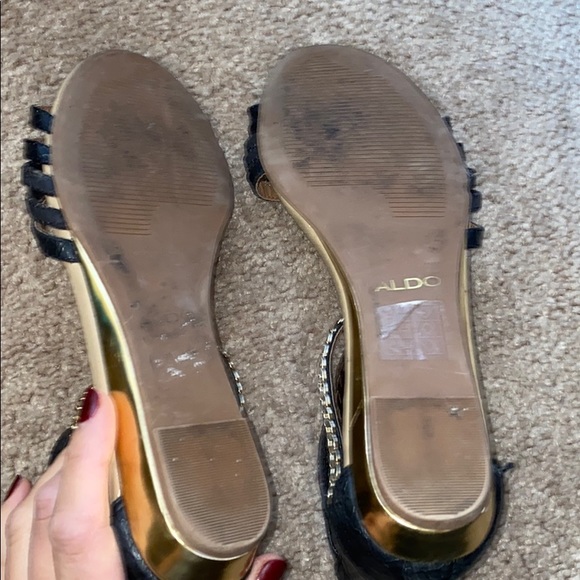 sandals - Picture 9 of 12